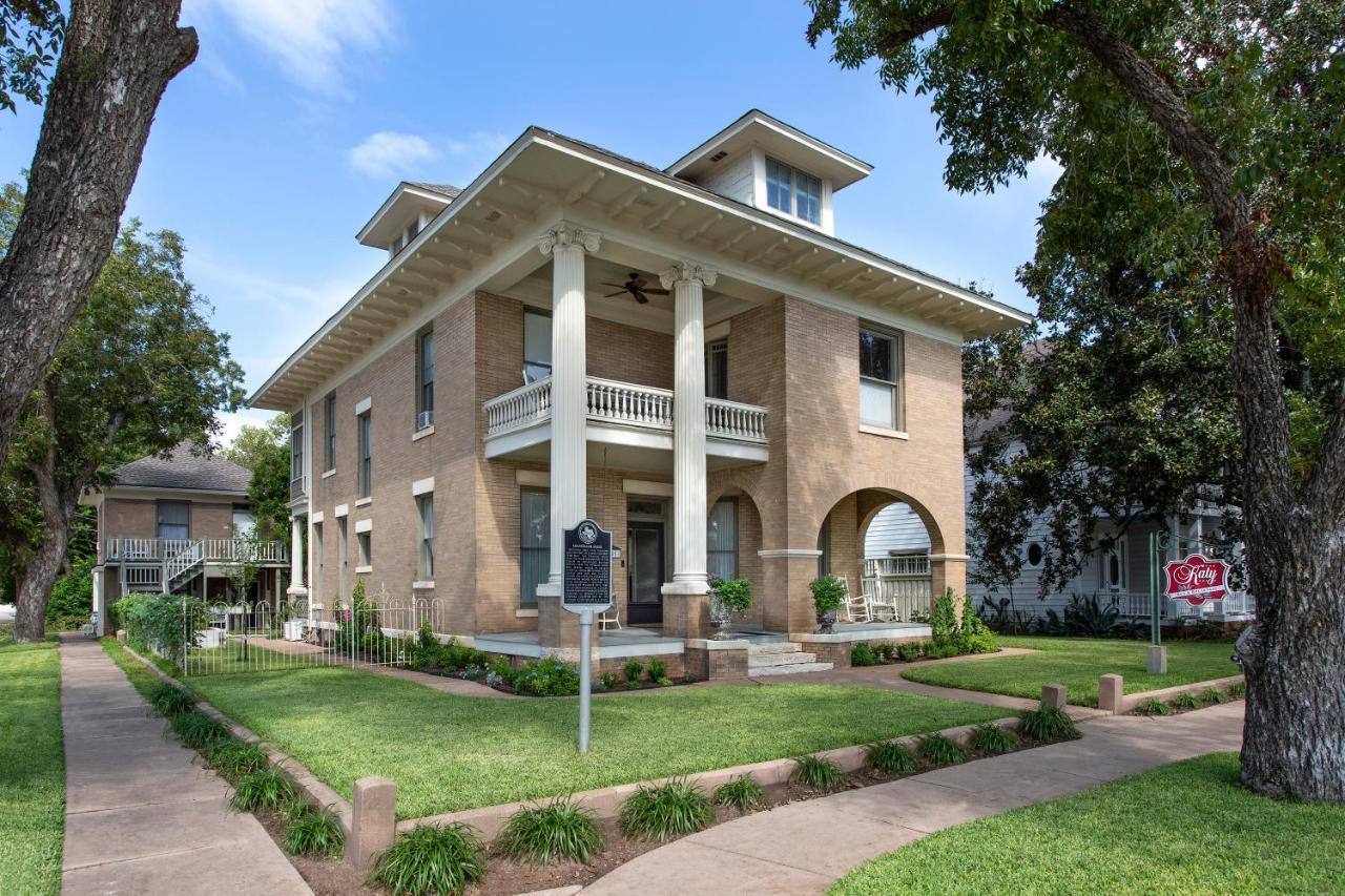 Katy House Bed And Breakfast Smithville Exterior photo